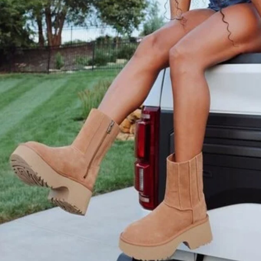 NEW UGG® Australia Classic Twin Seam New Heights Boots - Suede For Women 825 9s5 - Picture 2 of 9